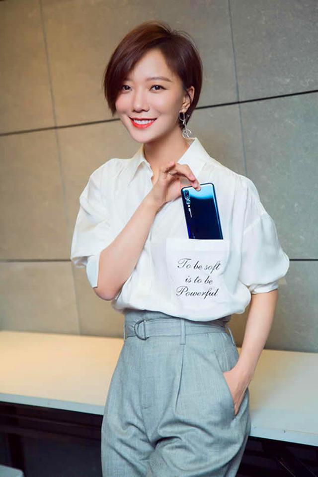 王珞丹|王珞丹想有尊严的红？只怪“乖乖女”太保守，戏路太窄怎么红？