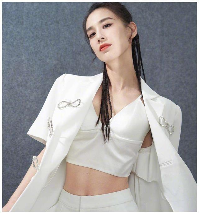 王珞丹|王珞丹想有尊严的红？只怪“乖乖女”太保守，戏路太窄怎么红？