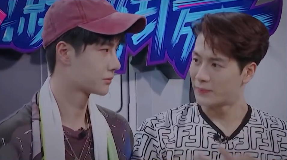 街舞布布被四位队长围攻王一博王嘉尔成现实版猫和老鼠