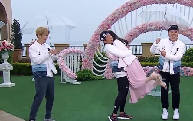 跑男baby郑恺关系有多铁布谷cp配合默契如今亲如兄弟