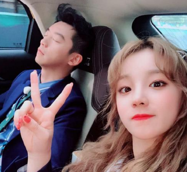 今年因为疫情宋雨琦并没有参加跑男,但从宣传到互动,基本是一期都没有