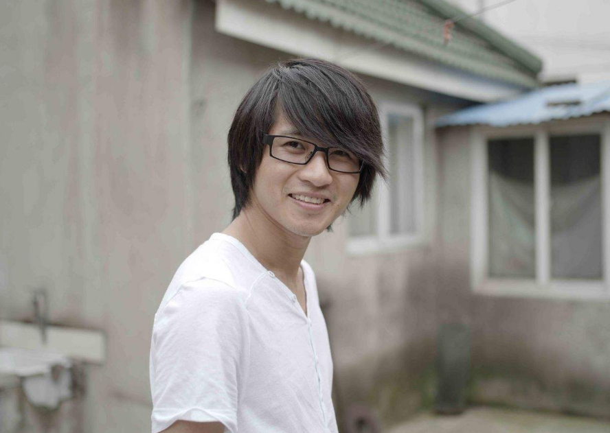 语文|90后小伙被称为“当代李白”，诗作成语文试卷题，他自己却答不来