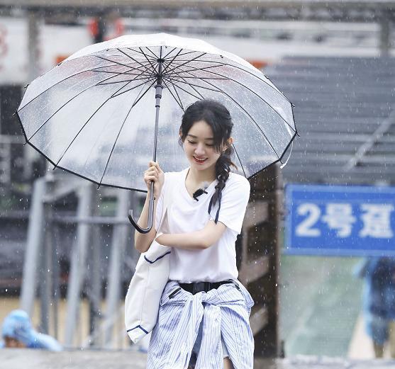 赵丽颖|《中餐厅》赵丽颖被恶剪，制片人：故事还在发展，让子弹飞一会儿