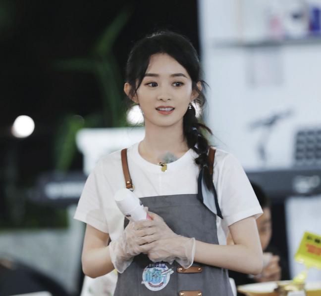 赵丽颖|《中餐厅》赵丽颖被恶剪，制片人：故事还在发展，让子弹飞一会儿