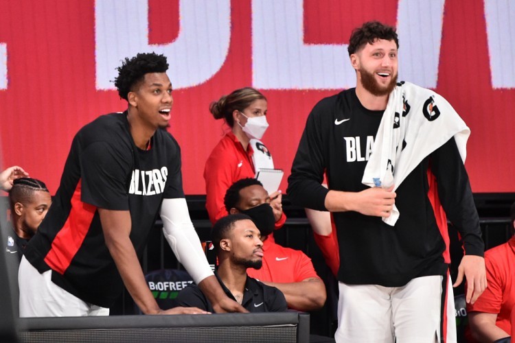 努尔基奇|硬汉！重伤16个月刚复出 至亲又感染新冠去世 他强忍悲痛首发出场