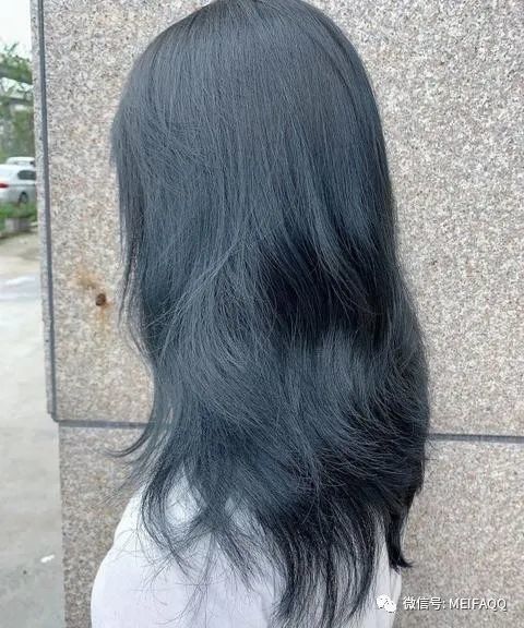 只是逐渐减少! 而后淡化头发中的红色素!所以5度,6度,7度的头