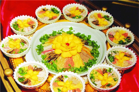 洛阳地区的特色,丰盛的洛阳水席,这道菜你知道是怎么吃的吗