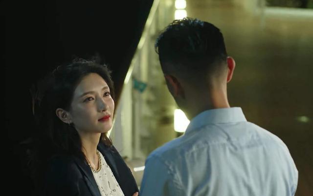 梁正贤|“梁正贤”发文感谢江疏影，自称不是海王，刚陪相恋七年女友庆生