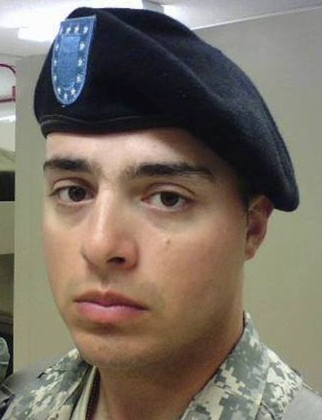 圣安东尼奥|美国情报兵一家六口用一氧化碳在车内自杀留下加密纸条，原因成谜