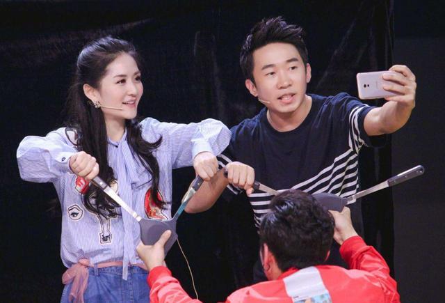 谢娜发文力挺徒弟杨迪回应2万楼差评却被质疑不真诚蹭热度