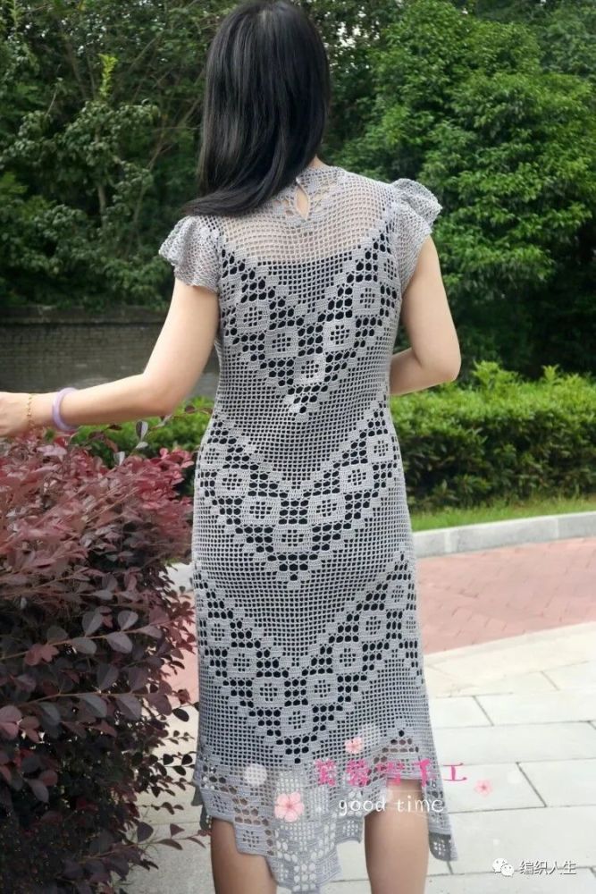 从上往下钩的网格花样a字裙