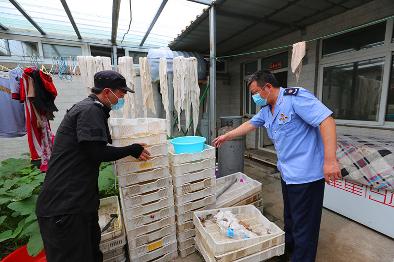 小汤山镇|小汤山出租房查出豆腐黑作坊，光黄豆扣了7吨半……