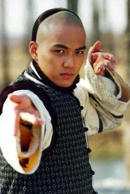 钟汉良|钟汉良街舞现场不服老，拼命三郎事业几度浮沉，曾和范晓萱传绯闻