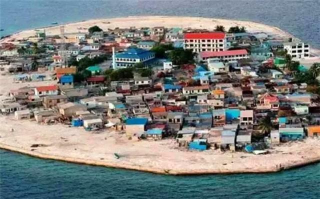 大使馆|中国外交官守护岛国三年，独自升旗、唱国歌，一个人撑起一座大使馆