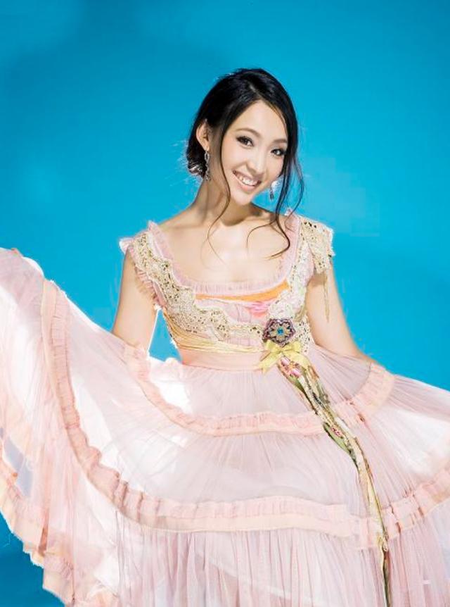 白百何|她与白百何文章是同学，27岁嫁入豪门，29岁被丈夫刺死在家中