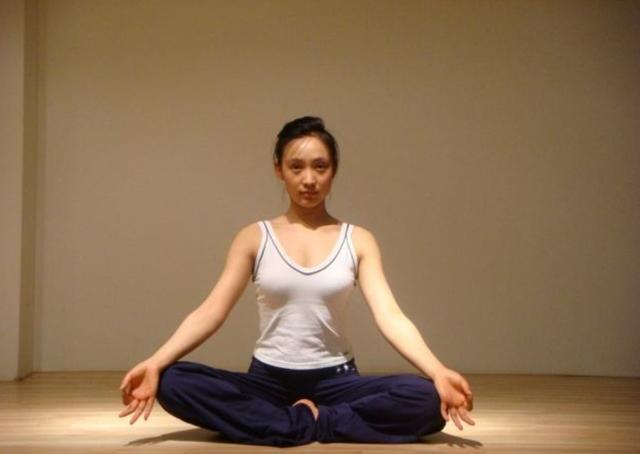 白百何|她与白百何文章是同学，27岁嫁入豪门，29岁被丈夫刺死在家中