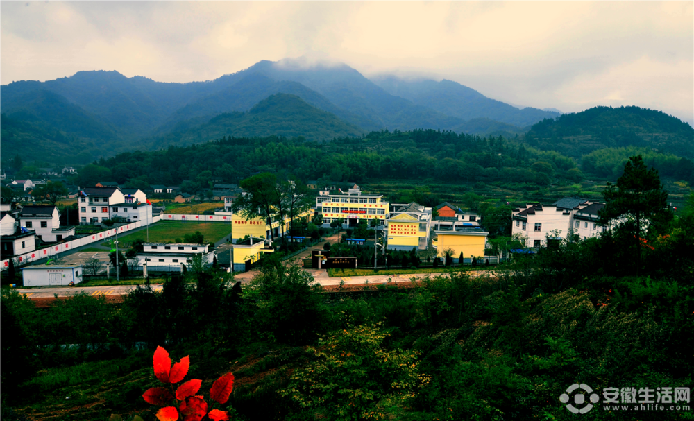  环湖十二景，汤池最好看