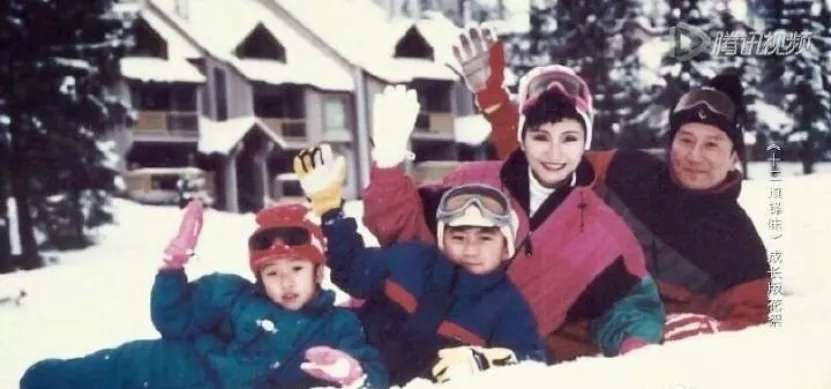 张柏芝|她是张柏芝的婆婆，28岁嫁渣男，初婚生巨星，49岁再嫁良人