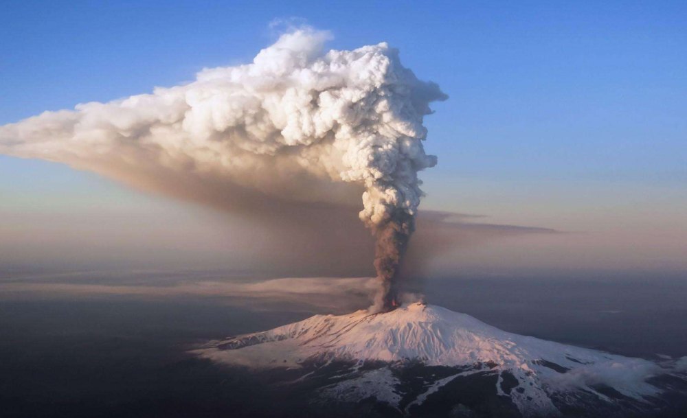 黄石超级火山|8月“双火山”喷发形成！黄石超级火山会喷发吗？2020年怎么了？