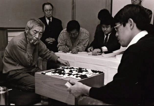 在67岁的藤泽秀行面前收获完败 小林光一 腾讯网