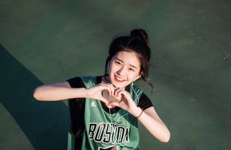 陈小千|豆瓣评分7.5，这部小成本的穿越网剧，竟然比大片还猛！