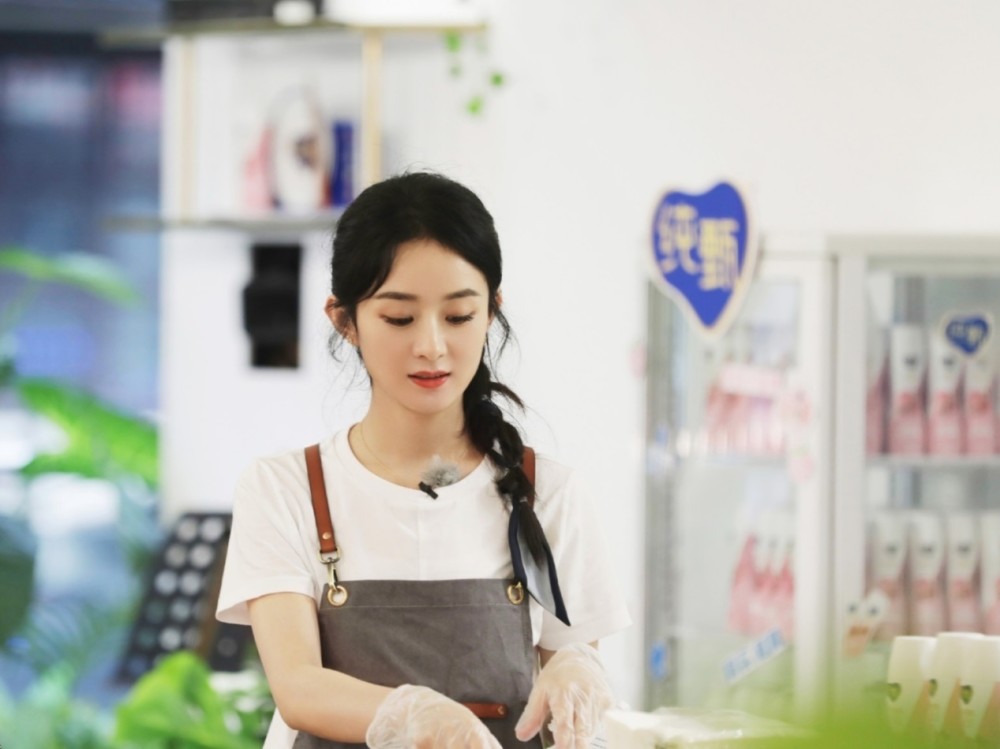 赵丽颖|赵丽颖《中餐厅》表现差，被指与上一季差距明显，杨紫满是正能量