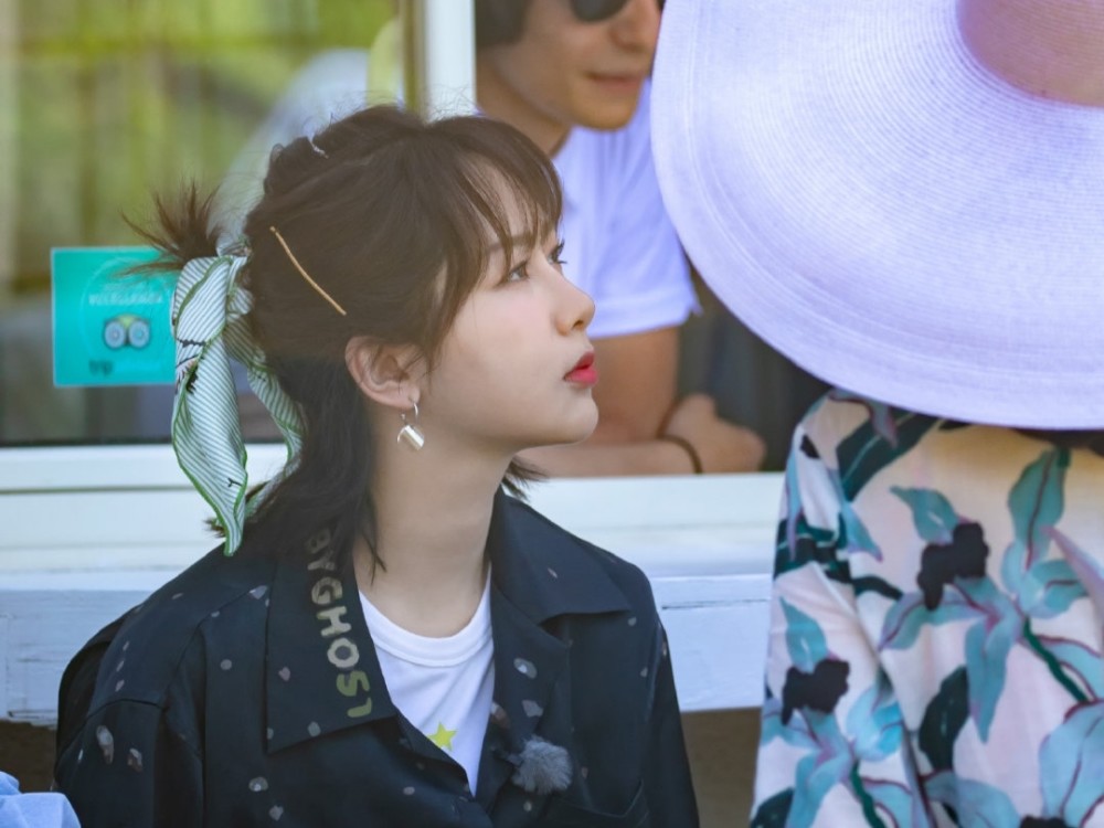 赵丽颖|赵丽颖《中餐厅》表现差，被指与上一季差距明显，杨紫满是正能量