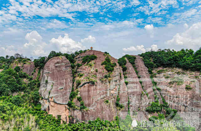 由九座山峰組成,景美能遠晀南雄市區全貌|蒼石寨|山峰|韶關|古村鎮