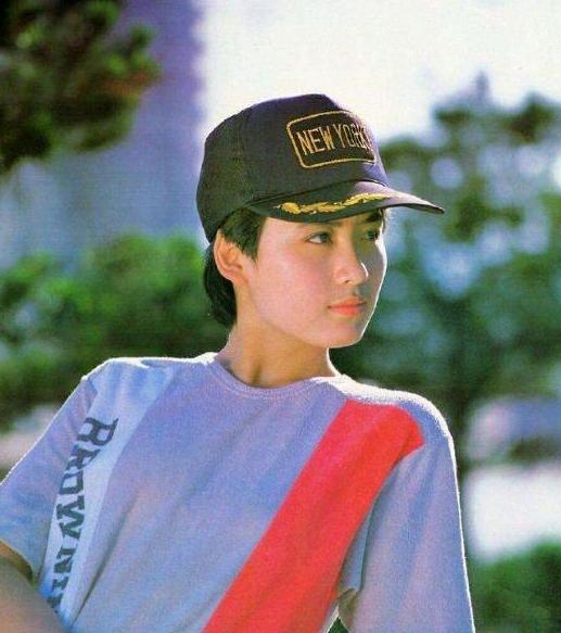 佟瑞欣|55岁佟瑞欣：低调结婚22年无绯闻，妻子是我们熟悉的她