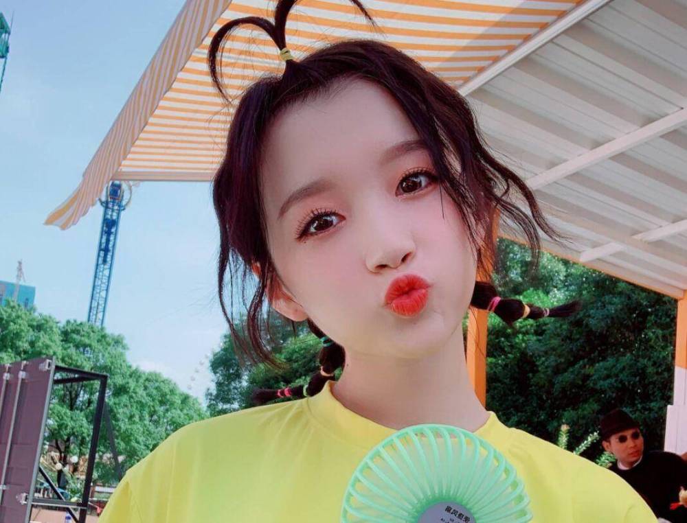 赵丽颖|借赵丽颖东风，这个备受争议的芒果小花要再次崛起？