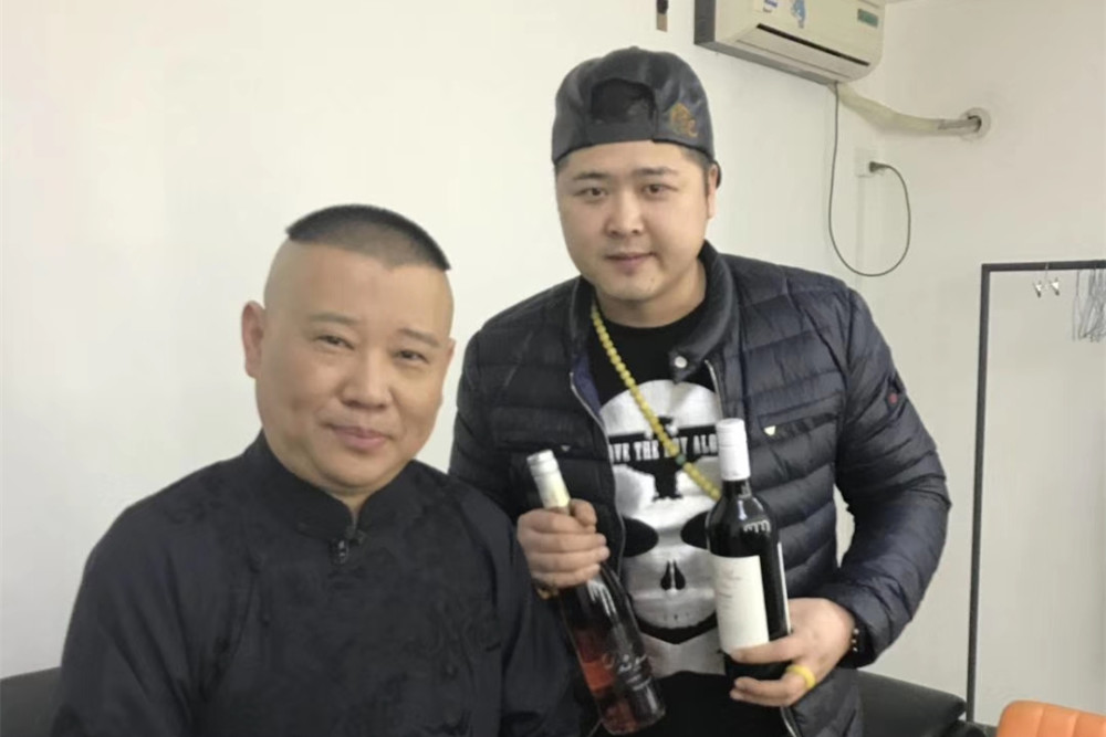 张云雷|张云雷正式收徒，3岁弟子已会叫“师娘”，其父是郭德纲助理