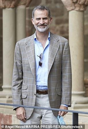 卡洛斯|英媒曝82岁西班牙前国王系被其子驱逐出境，可能永远无法回国