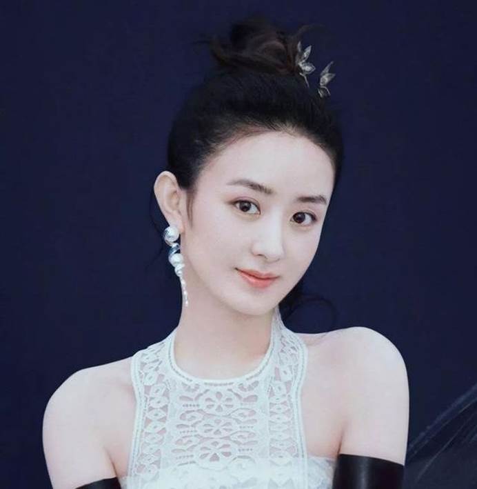 赵丽颖|赵丽颖《中餐厅》被黑太惨，张亮为其发声，原来是挡对家的路了