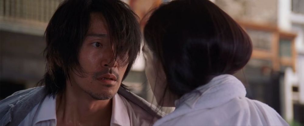 周星驰|周星驰的《功夫》：动作喜剧的背后，是一部当代人群的焦虑简史