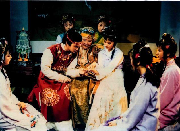 林黛玉|林黛玉去世前后，究竟遭遇了什么？作者用一丫头预示了答案