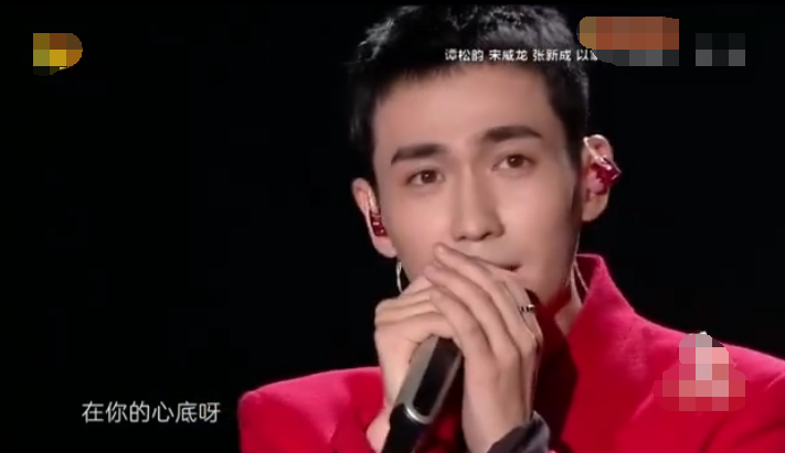 青春芒果夜|《青春芒果夜》朱一龙深情连唱，巧用小心机，表白粉丝：好想哭！