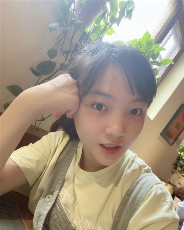 林妙可|林妙可晒视频和妈妈罕见同框，曝光家庭真实情况