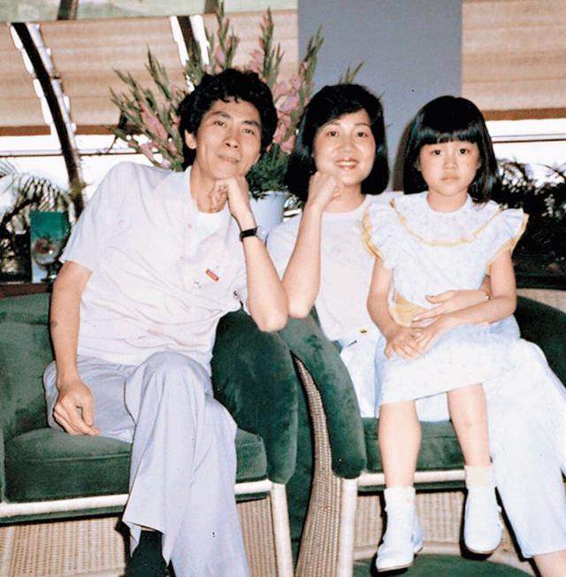 陈敏之|41岁香港女明星独自扛起两个家庭，直言：苦难，让我学会成长