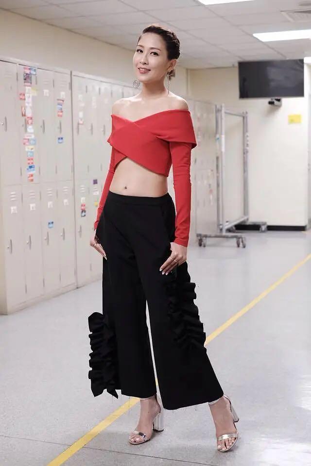 陈敏之|41岁香港女明星独自扛起两个家庭，直言：苦难，让我学会成长