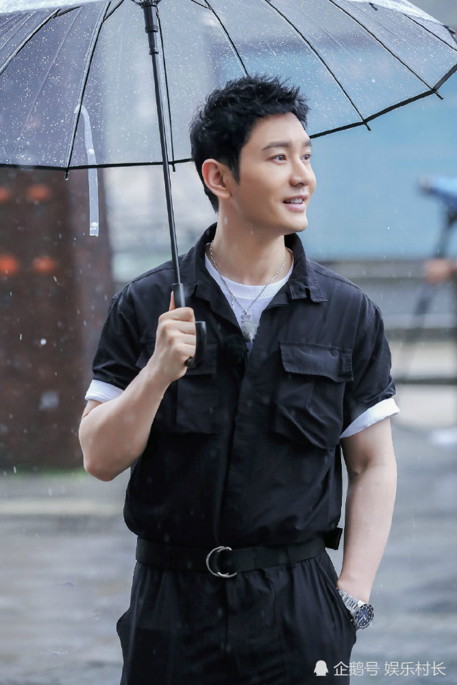 赵丽颖|黄晓明为赵丽颖发声解释扒拉菜，文案比张亮更幽默，《中餐厅》方面开始示好