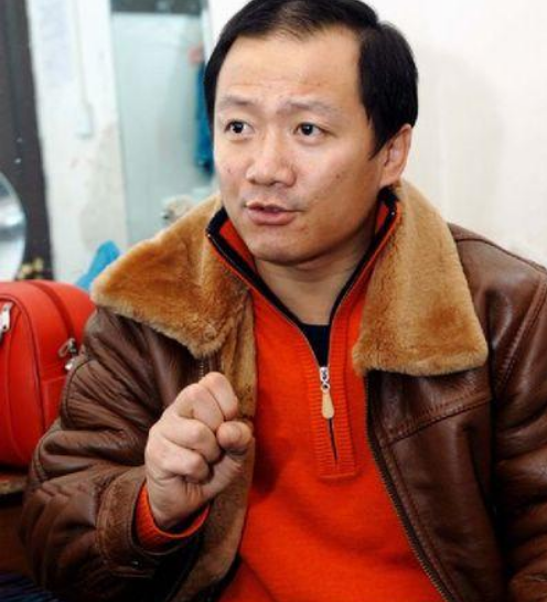 谢广坤|谢广坤与闫学晶连线，疑暗讽刘能顶撞赵本山：没资格和师傅论长短