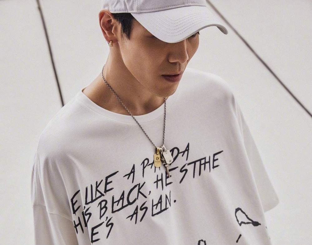 郭碧婷|郭碧婷上线20余次不表态，向佐删除“将升级当爸爸”动态