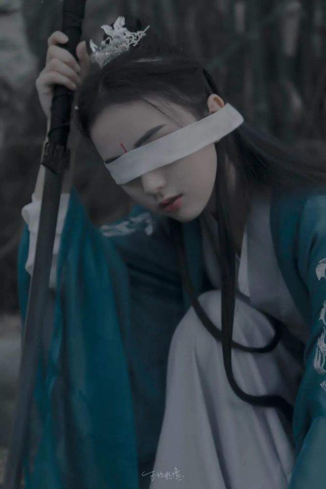 汉服|【仙气汉服】一梦任江山，胜轻舟白马