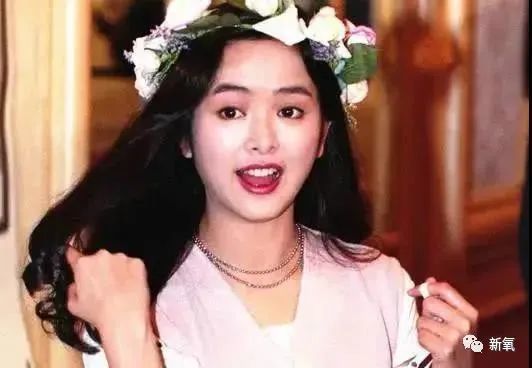 撞脸|现实版豪门弃妇，撞脸伊能静，被富二代砸钱狂追最后落得去当售楼小姐…