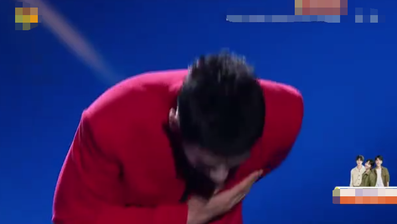 芒果夜|《芒果夜》朱一龙台风稳到被疑假唱！连登3年，拼到脖子数次爆青筋