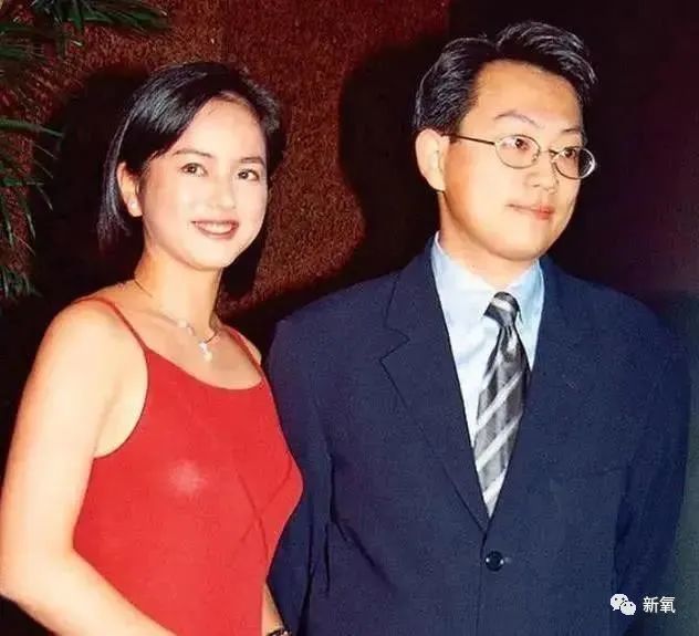 撞脸|现实版豪门弃妇，撞脸伊能静，被富二代砸钱狂追最后落得去当售楼小姐…