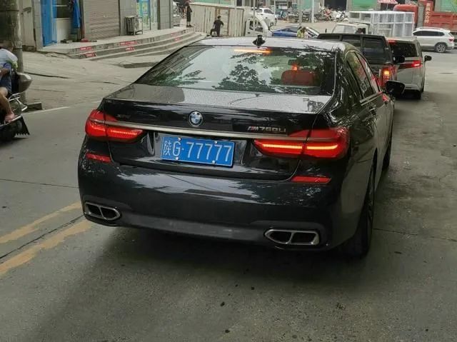 陕西现身挂77777牌照的m760光车牌价值300万