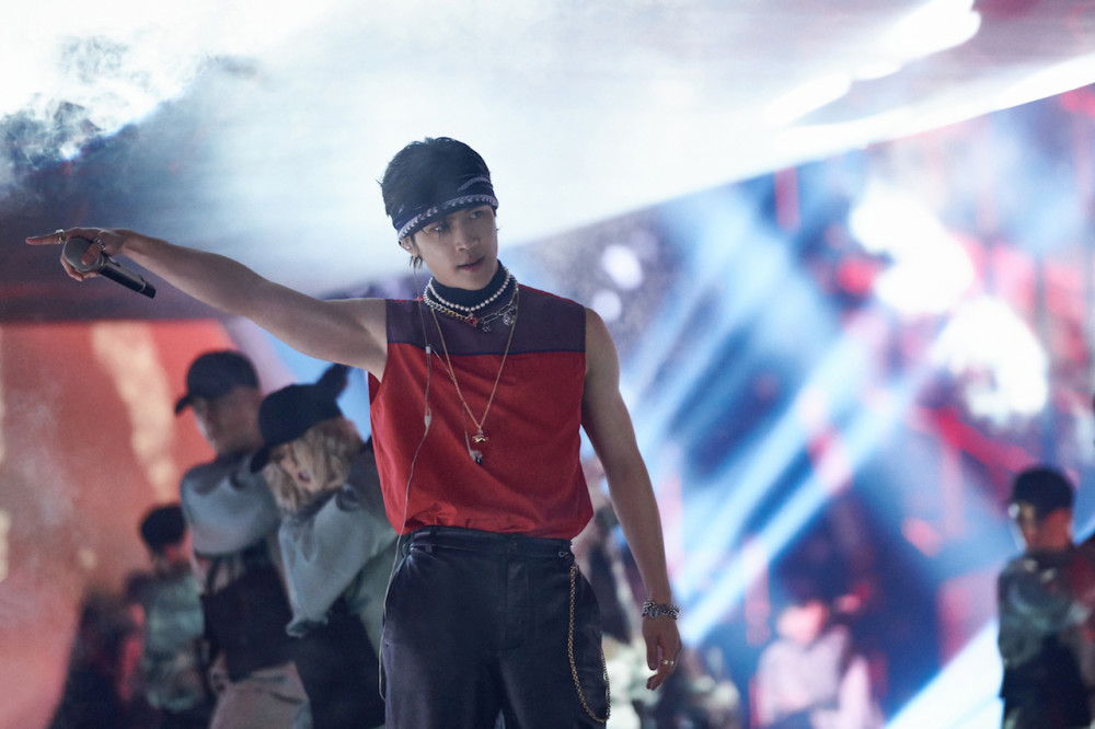 青春芒果夜|《青春芒果夜》朱一龙黄晓明蔡徐坤点燃青春，定制舞台炸燃全场！