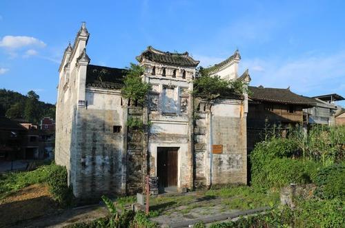 以宗祠文化,水文化,村文化,石文化著称,贵州三门塘村古建筑群