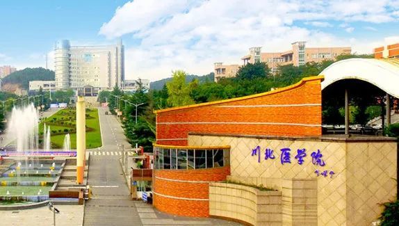 男子35万买商铺被改成公厕-WordPress极简博客